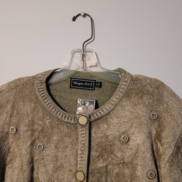 Vintage beaded velour sweater, olive, size large to XL - Picture 4 of 7